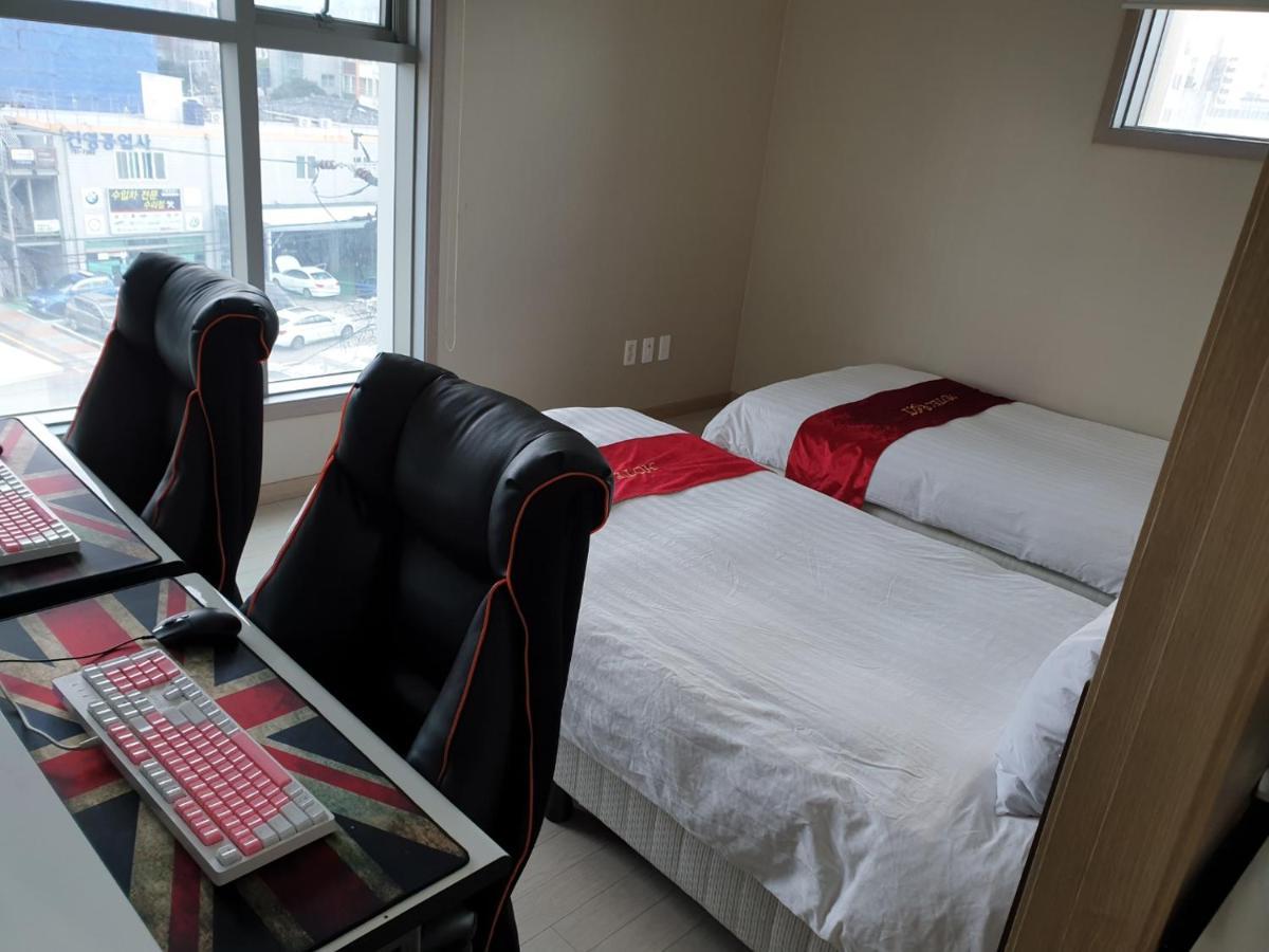 R&T Hotel Jeju Extérieur photo