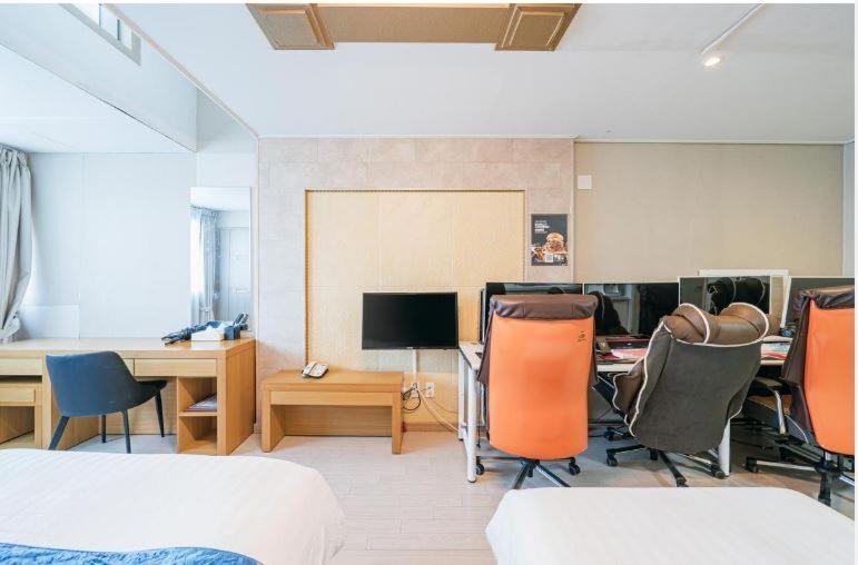 R&T Hotel Jeju Extérieur photo