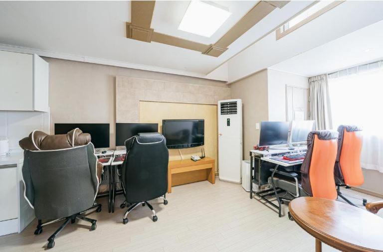 R&T Hotel Jeju Extérieur photo