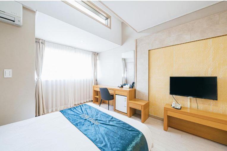 R&T Hotel Jeju Extérieur photo