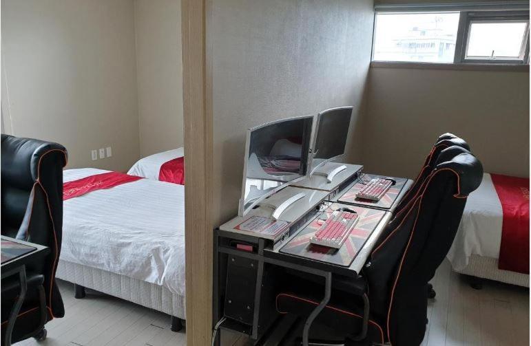 R&T Hotel Jeju Extérieur photo